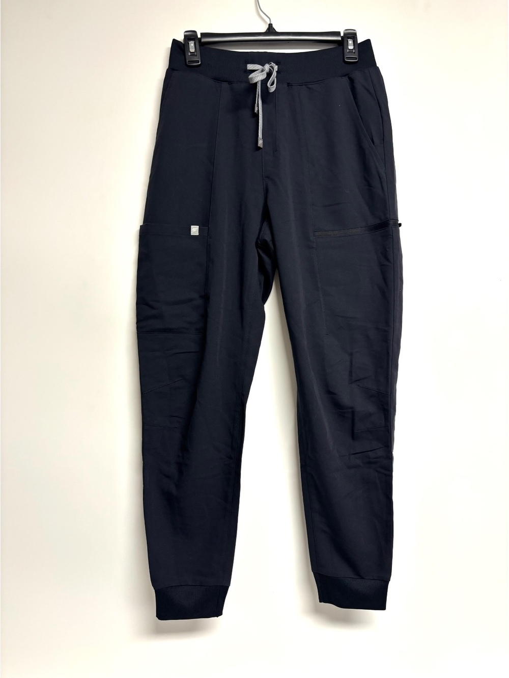 Fabletics Women’s Small Black Utility Cargo Jogger Pants Performance Activewear